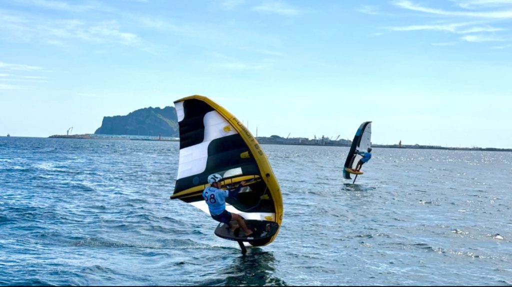 ウイングフォイル（体験、入門）スクールKazbo